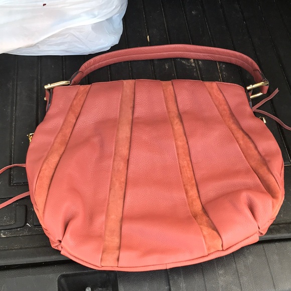 Aimee krestenburg - Picture 2 of 4